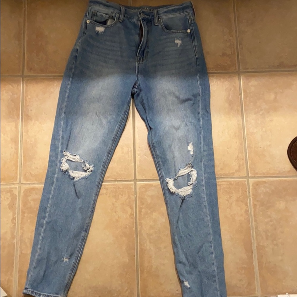 American eagle mom jeans